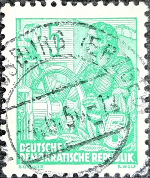 DEUTSCHE DEMOKRATISCHE REPUBLIK